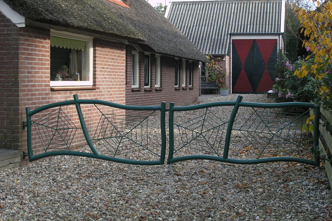 Hekwerk spin in 't web cronquels design hekwerken