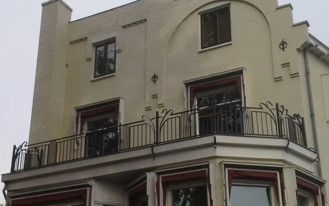 Balkon of dakterras in ArtDeco stijl
