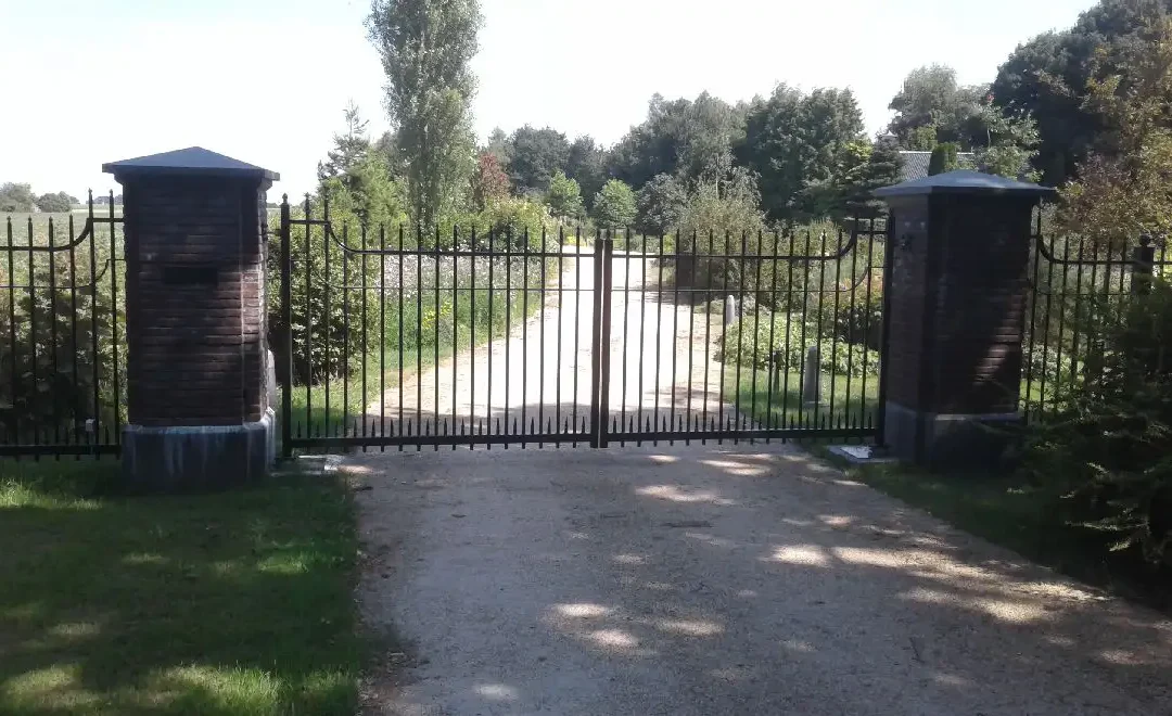Klassieke dubbele toegangspoort