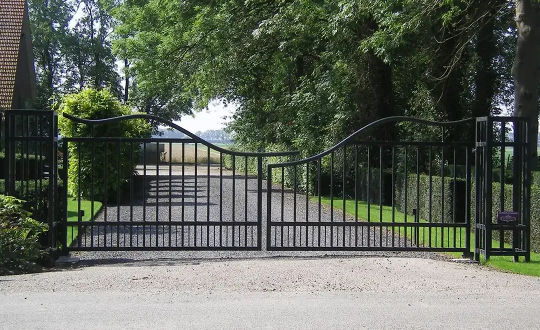 Een dijk van een poort