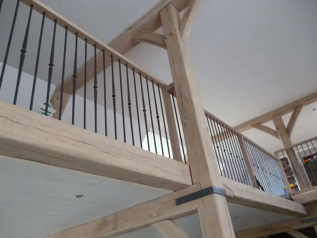 Stijlvolle vide of balustrade binnenshuis
